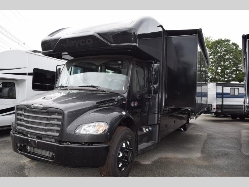 Pete's RV Center Expands Jayco Seneca Inventory, Strengthening Options for New England RV Shoppers