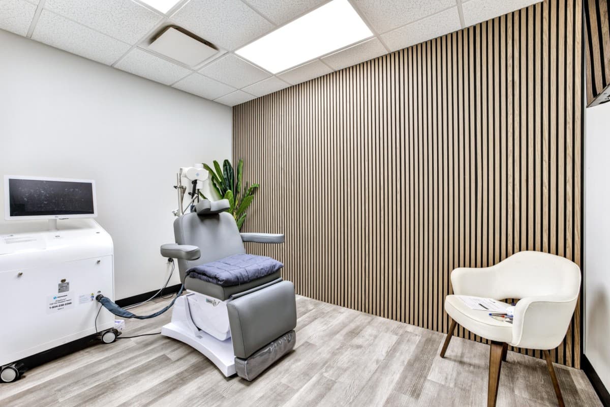 Scottsdale Psychiatry Clinic Expands Treatment Options with Esketamine Therapy Alongside TMS