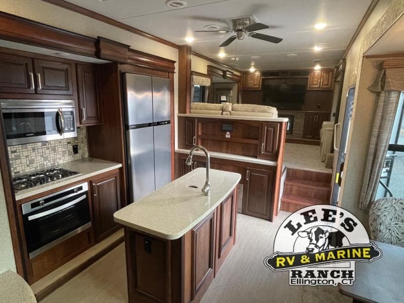 Lee's Auto & RV Ranch Highlights Used RVs for Sale in Connecticut, Catering to Diverse Travel Needs