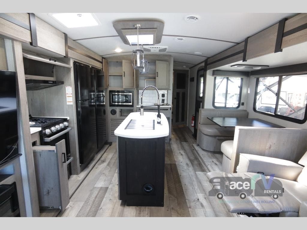 Pet-Friendly RV Rentals Expand as Mid-Atlantic Travel Demand Grows